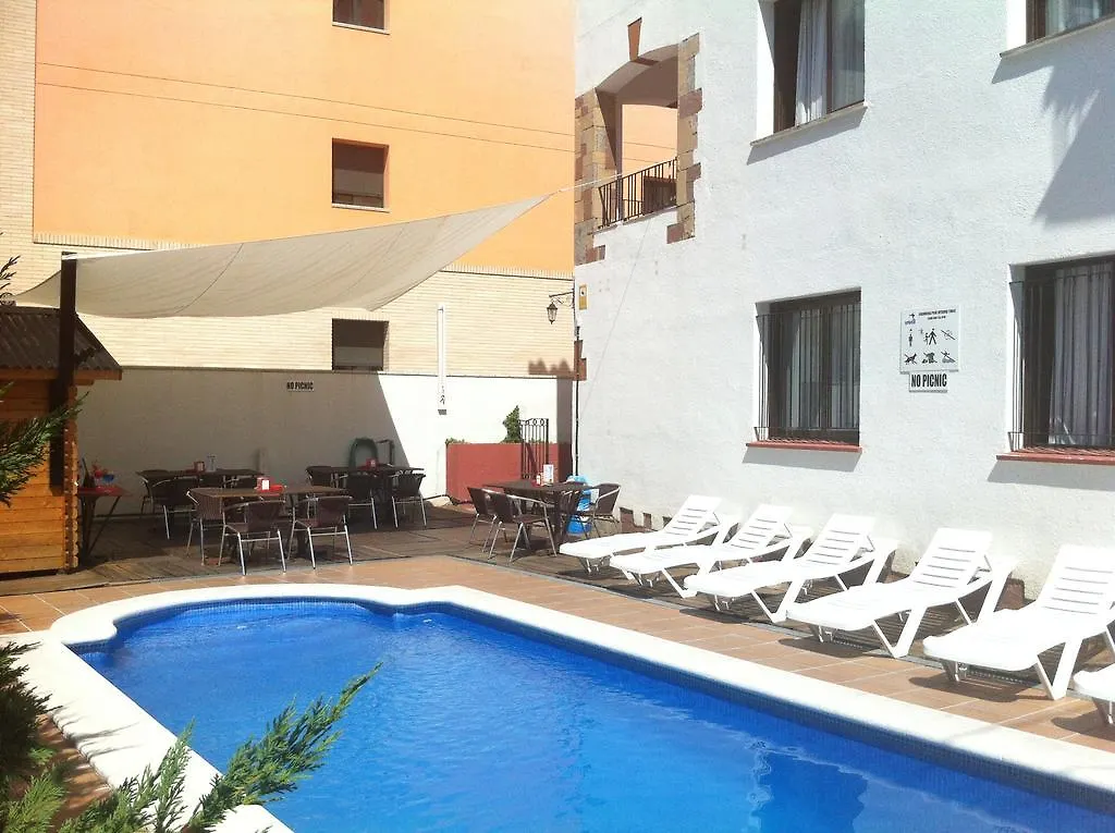 Apartamentos AR Family Caribe Lloret de Mar