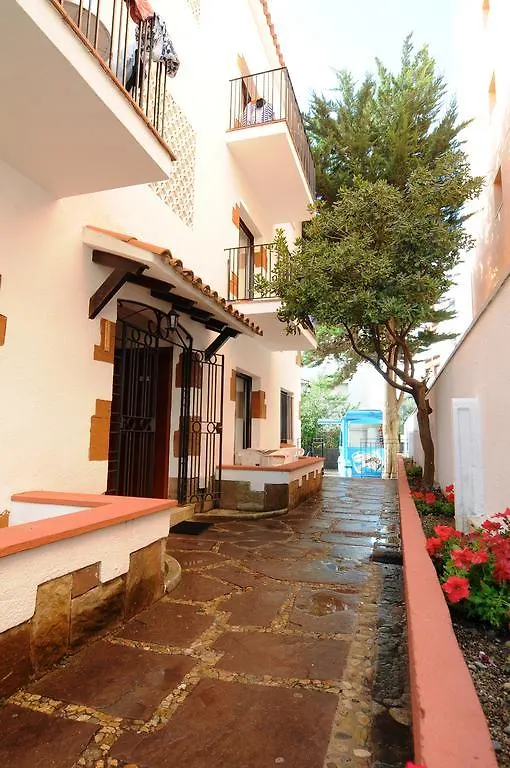 Apartamentos AR Family Caribe Lloret de Mar